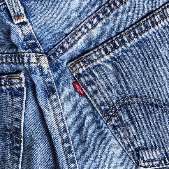 Vintage Levi’s cutoff distressed denim shorts - Picture 5 of 7